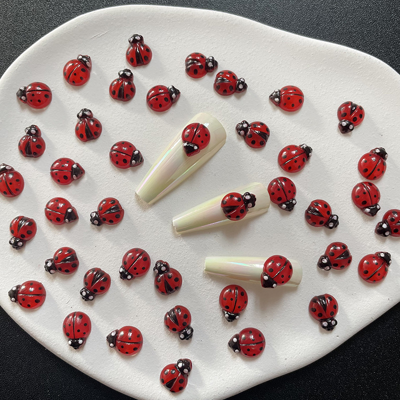 50Pcs 3D Żywica Czerwona Biedr – Art Craft Ladybug recenzja i cena
